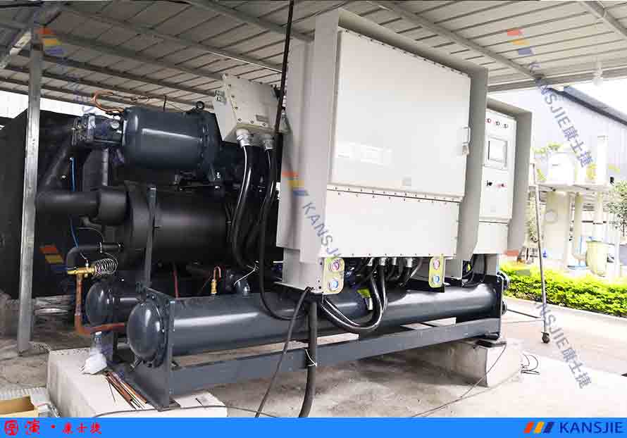 制藥廠(chǎng)專(zhuān)用 -20℃水冷雙機頭螺桿防爆冷水機使用案例